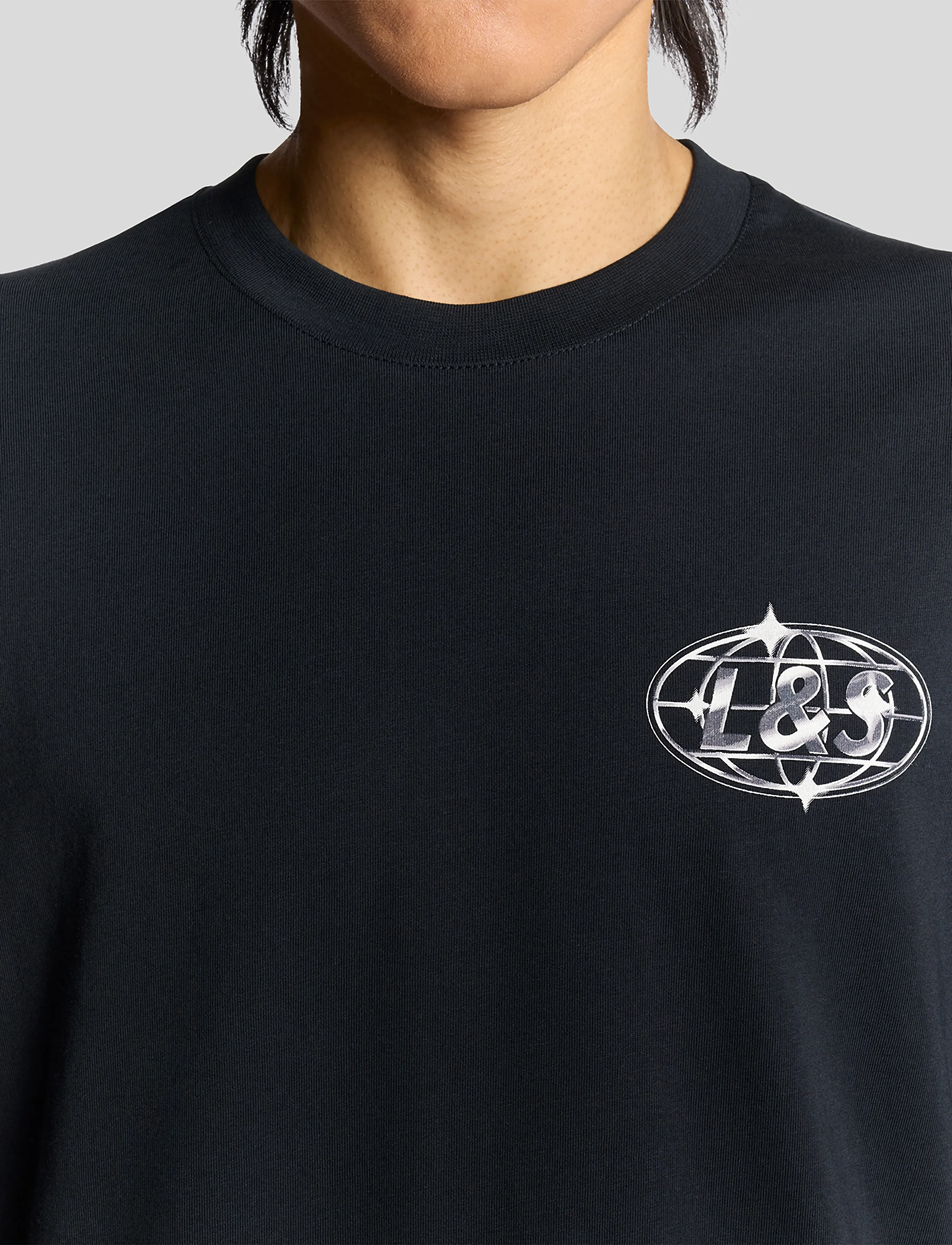 Lyle & Scott - Chrome Graphic T-shirt - krótki rękaw - z271 dark navy - 4