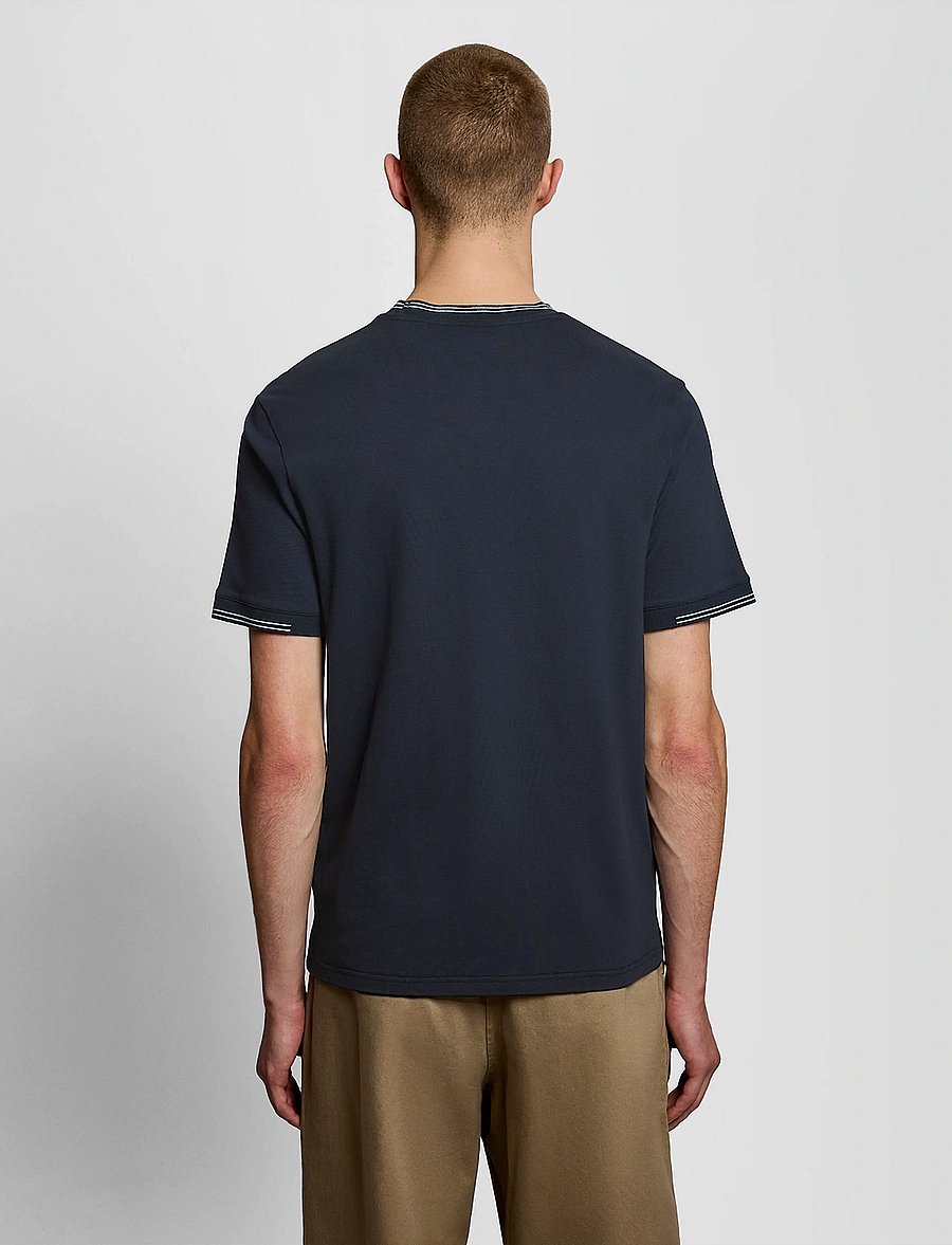 Lyle & Scott - Fine Tipped T-Shirt - short-sleeved t-shirts - y155 dark navy/ chalk blue - 3