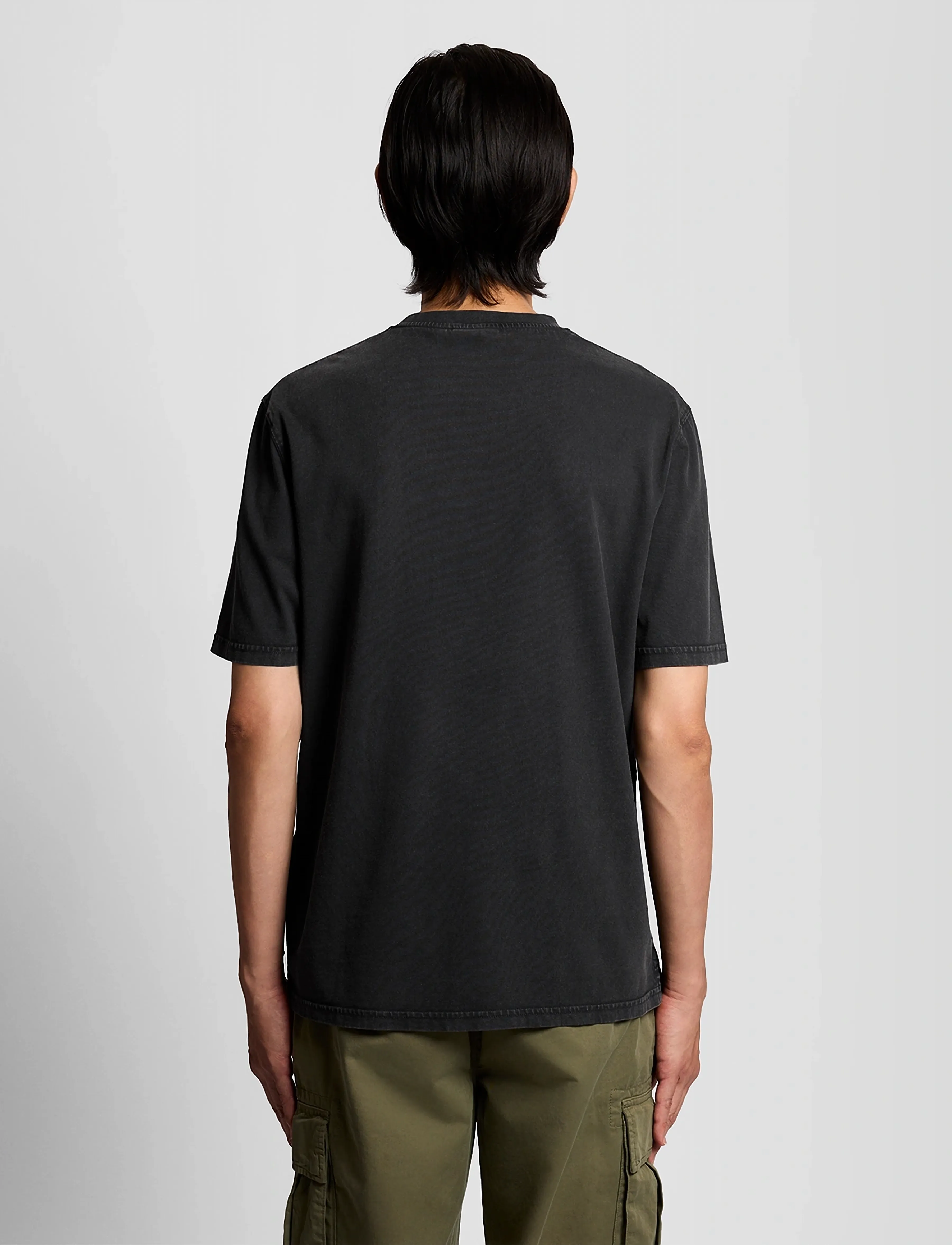 Lyle & Scott - Cargo Pocket T-shirt - short-sleeved t-shirts - jet black - 3