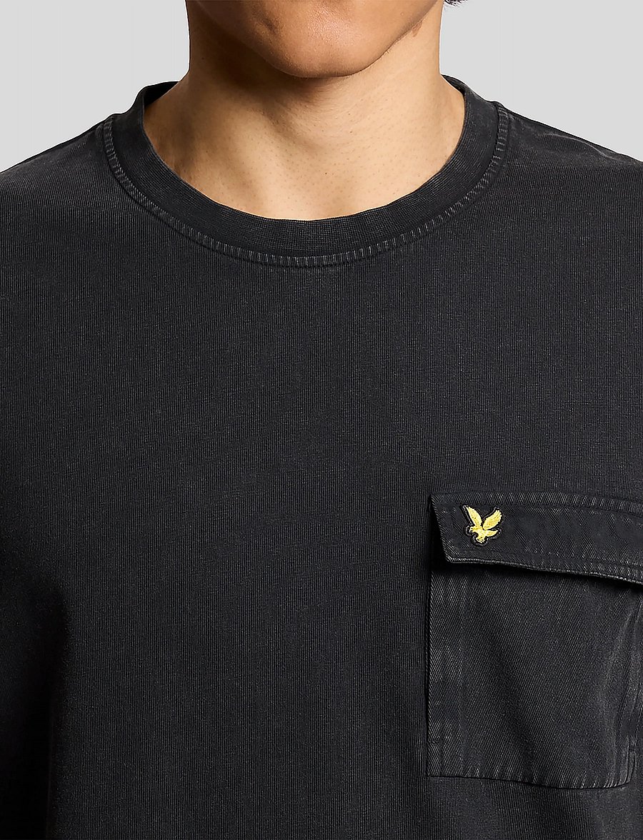 Lyle & Scott - Cargo Pocket T-shirt - kurzärmelige t-shirts - jet black - 4