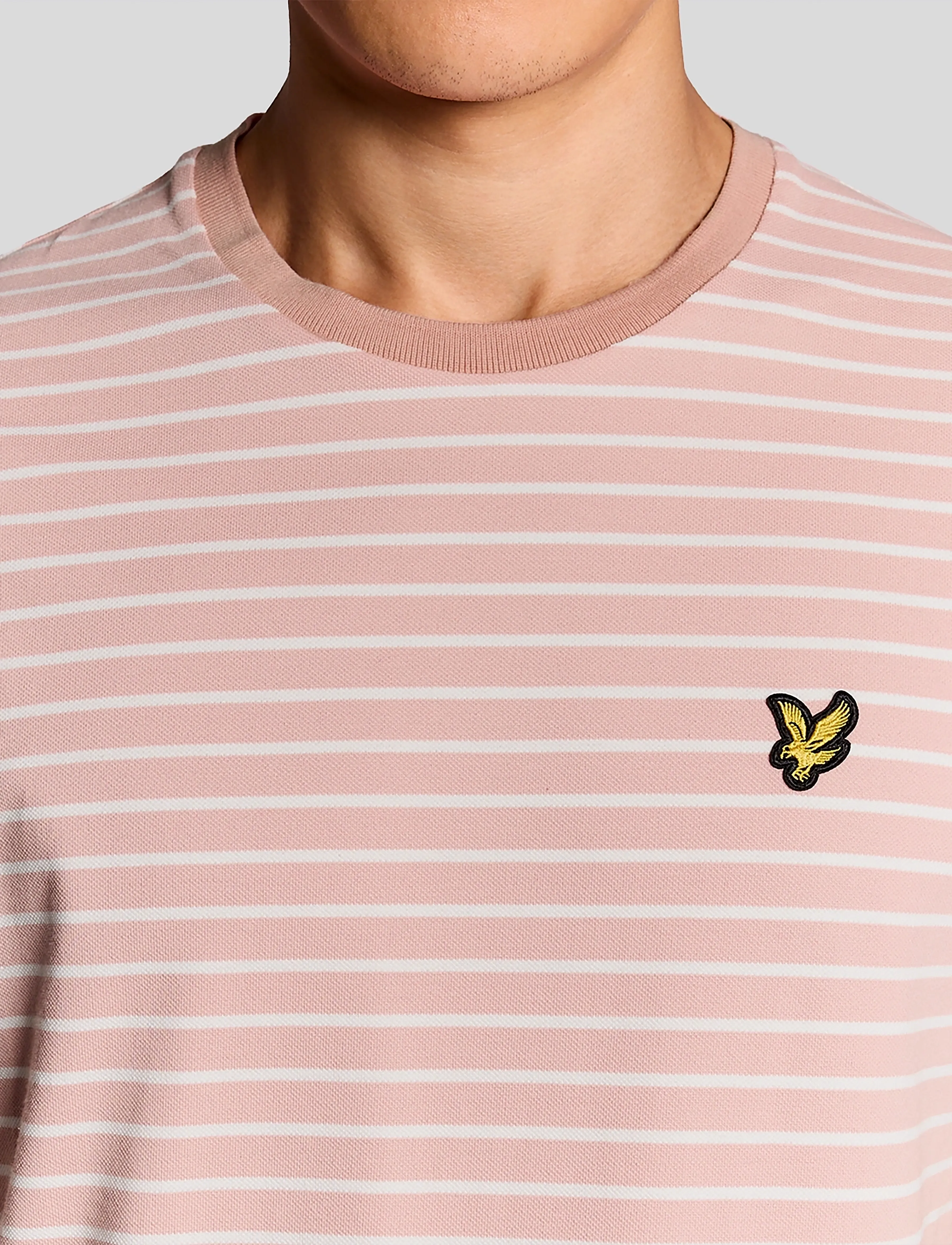 Lyle & Scott - Breton T-shirt - kurzärmelig - y152 pink grapefruit/ white - 4