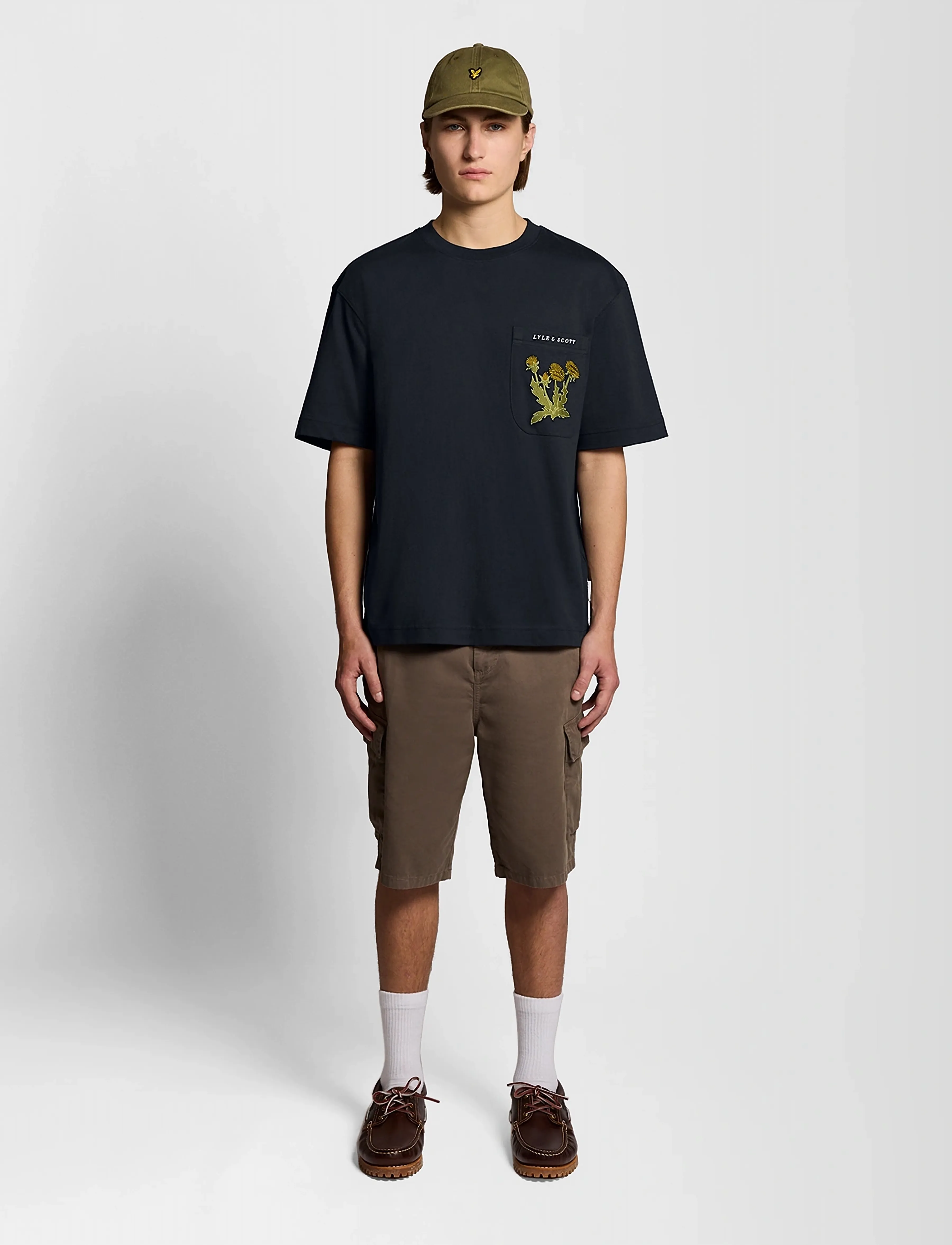 Lyle & Scott - Floral Embroidered T-shirt - kortærmede t-shirts - dark navy - 4