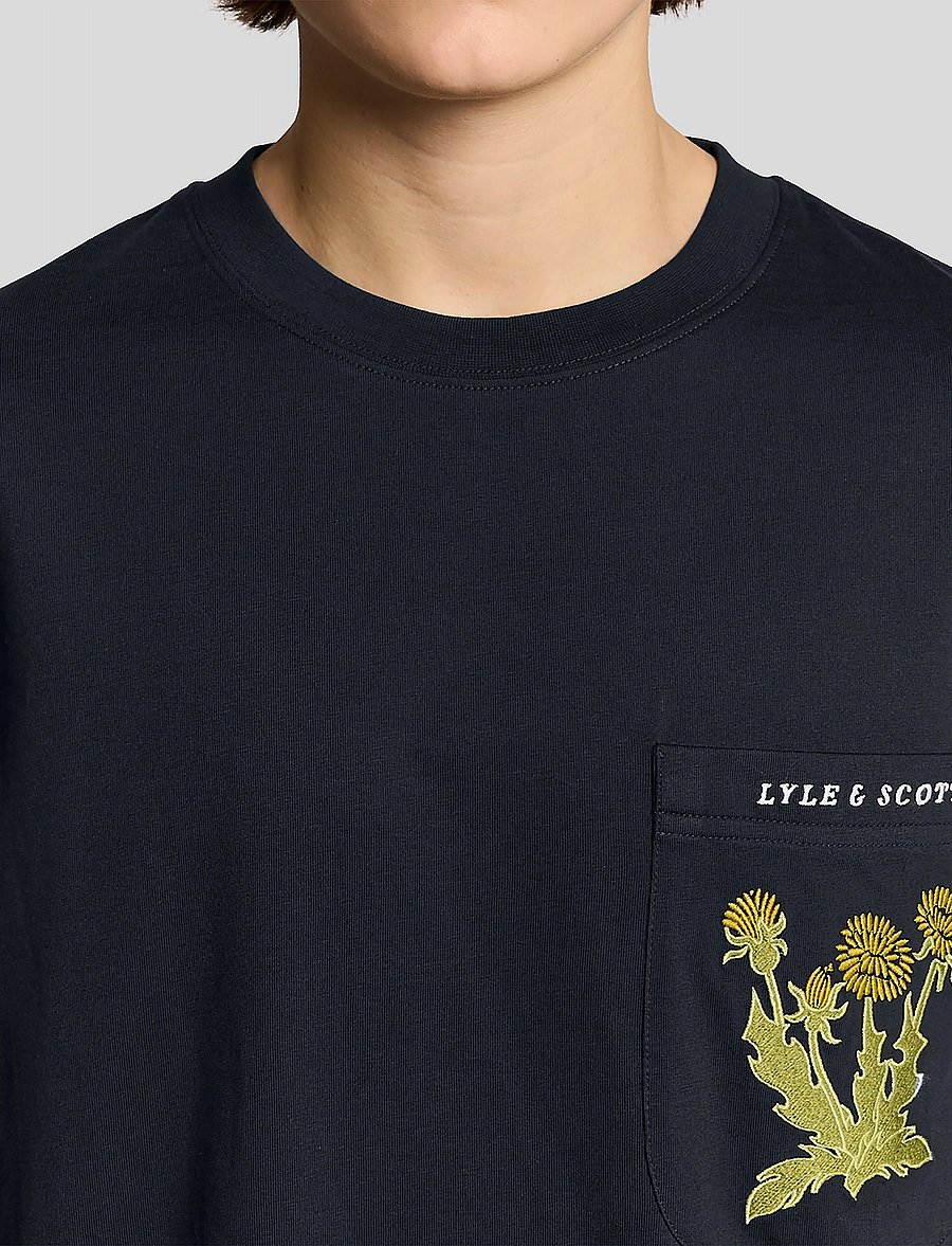 Lyle & Scott - Floral Embroidered T-shirt - kortärmade t-shirts - dark navy - 5