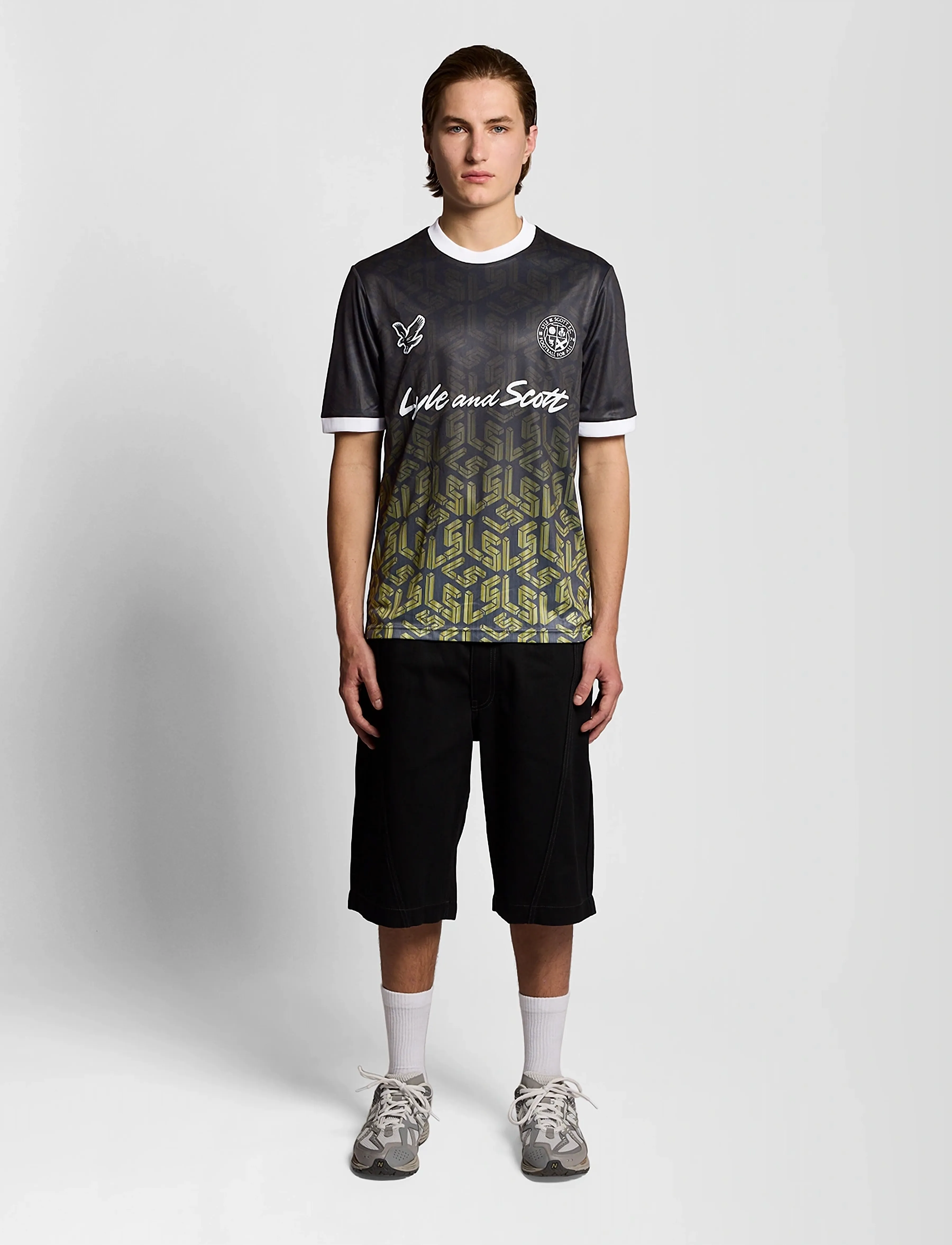 Lyle & Scott - Ombre Emblem Football Shirt - fußballoberteile - jet black - 4