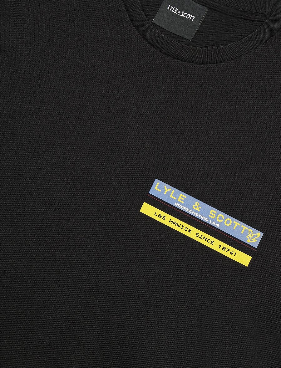 Lyle & Scott - TV Pixel Graphic T-Shirt - kortærmede t-shirts - jet black - 5