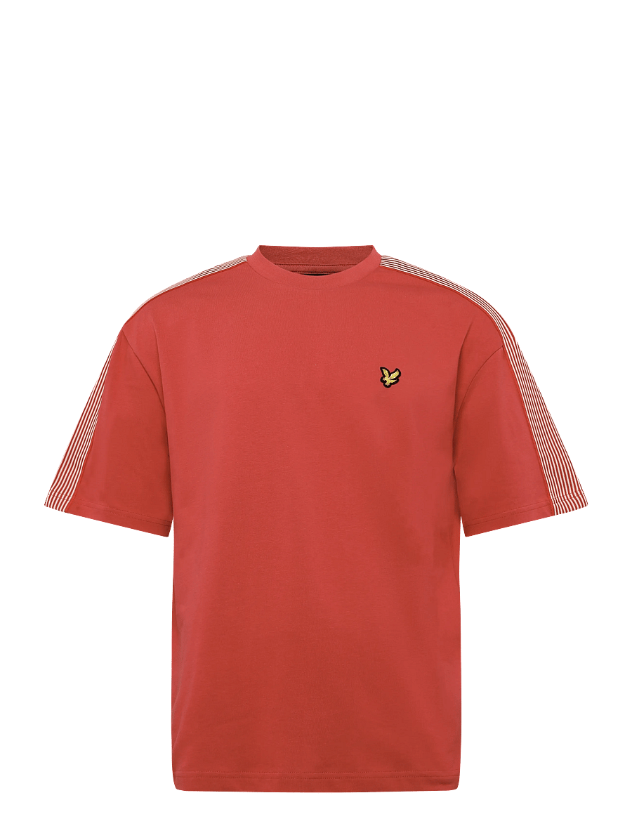Lyle & Scott - Stripe Taped T-Shirt - kurzärmelige t-shirts - garnet - 1