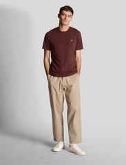 Lyle & Scott - Plain T-Shirt - zemākās cenas - burgundy - 4