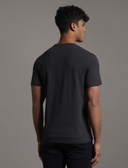 Lyle & Scott - Plain T-Shirt - t-shirts - charcoal marl - 3