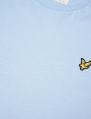 Lyle & Scott - Plain T-Shirt - short-sleeved t-shirts - light blue - 2