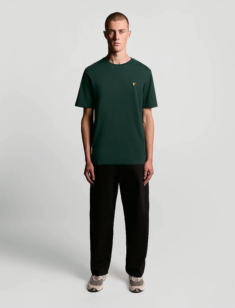 Lyle & Scott - Plain T-Shirt - kortärmade t-shirts - w486 dark green - 4