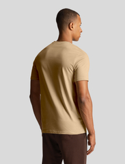Lyle & Scott - Plain T-Shirt - laveste priser - w996 cairngorms khaki - 4