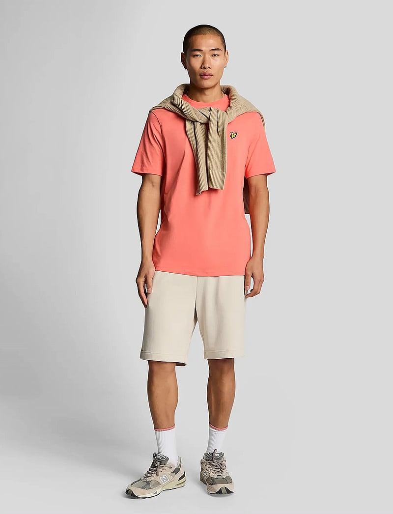 Lyle & Scott - Plain T-Shirt - kortärmade t-shirts - x586 coral stand - 5