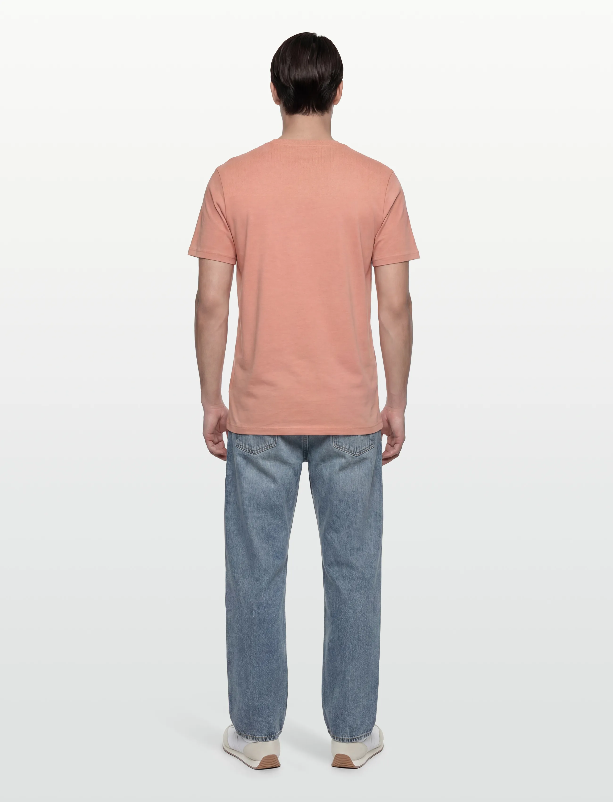 T-shirt 4