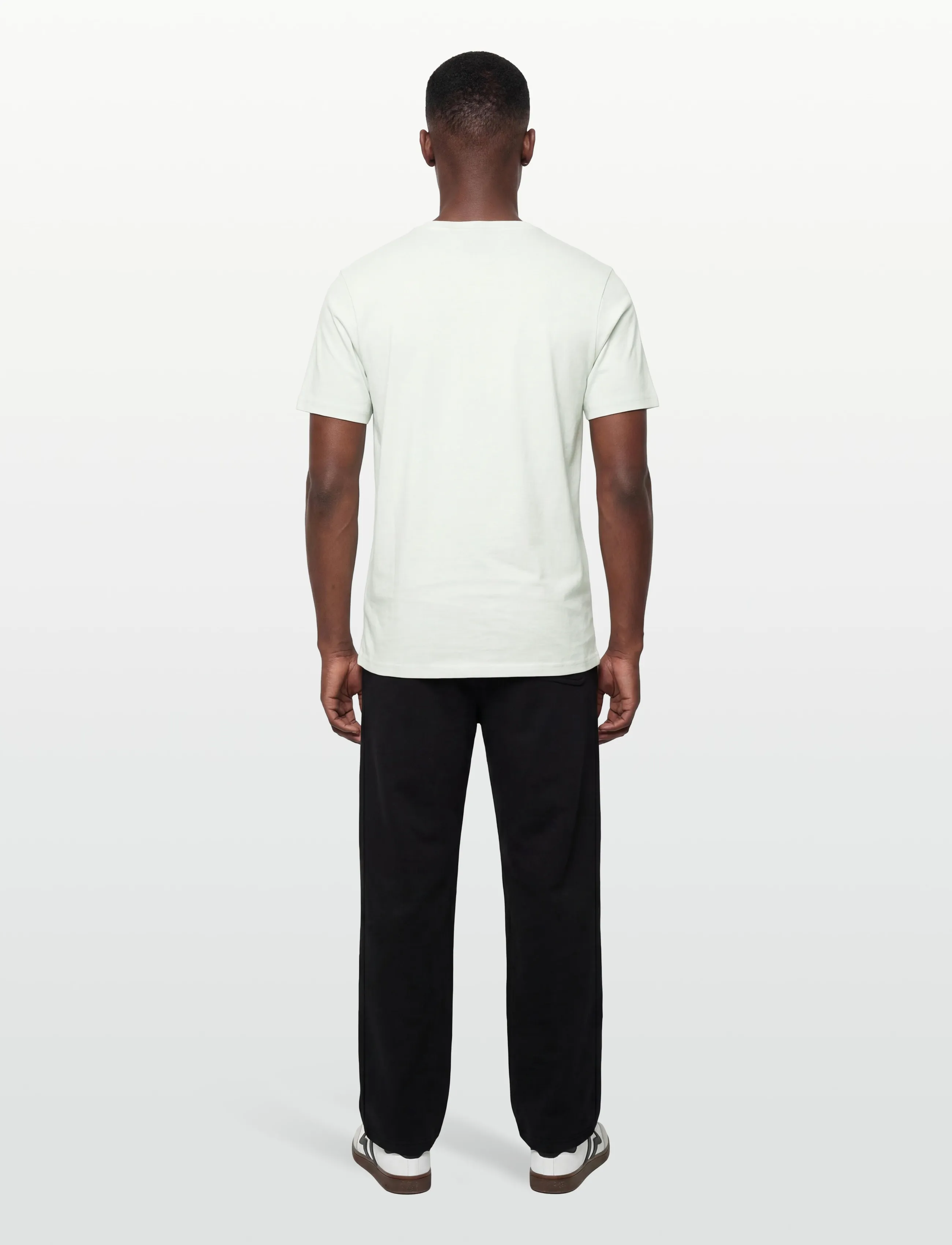 Lyle & Scott - Plain T-Shirt - kurzärmelig - y124 blue ice - 4