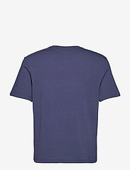 Lyle & Scott - Contrast Pocket T-Shirt - zemākās cenas - navy/white - 1