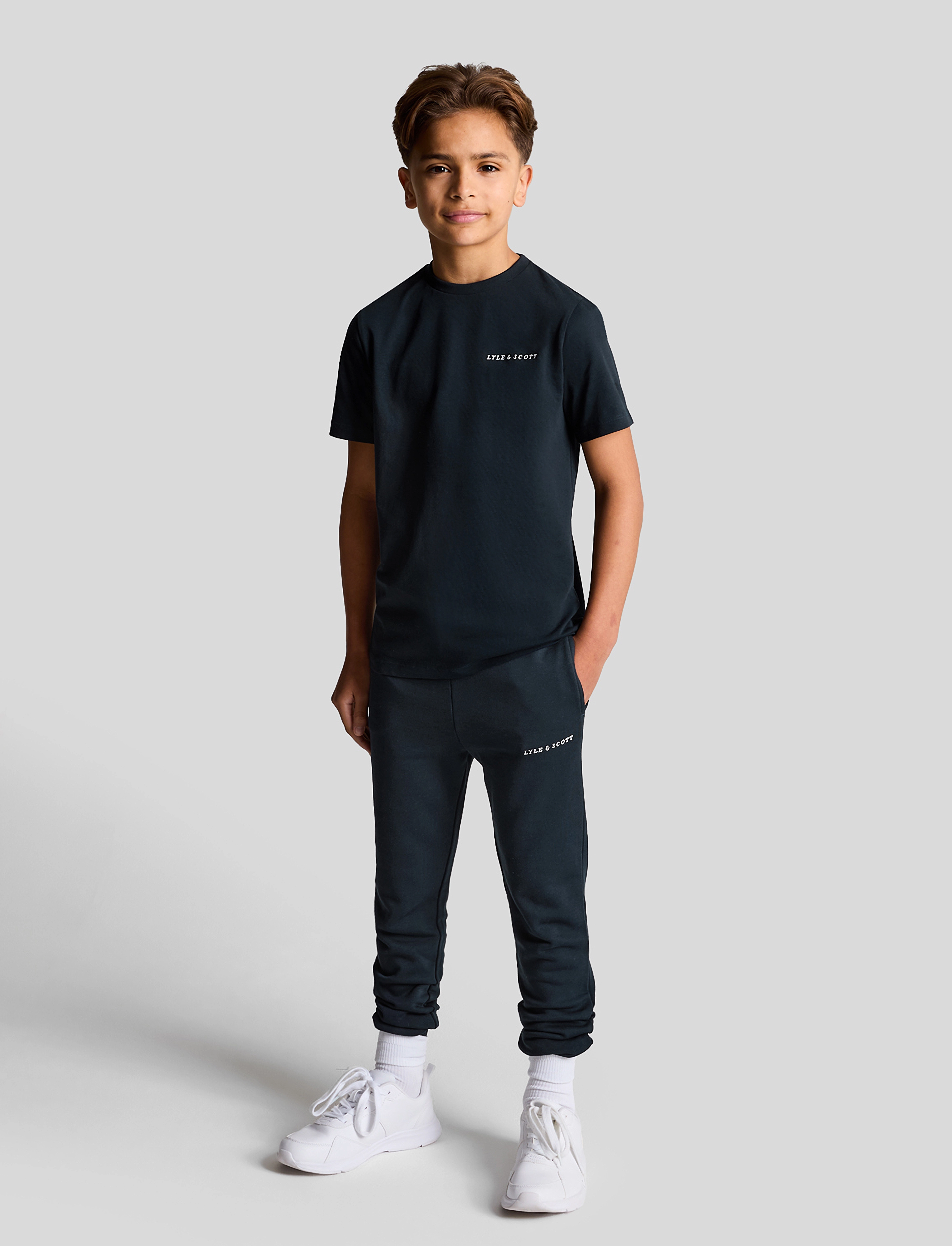 Lyle & Scott - Script Embroidered T-shirt - kortærmede t-shirts - z271 dark navy - 3