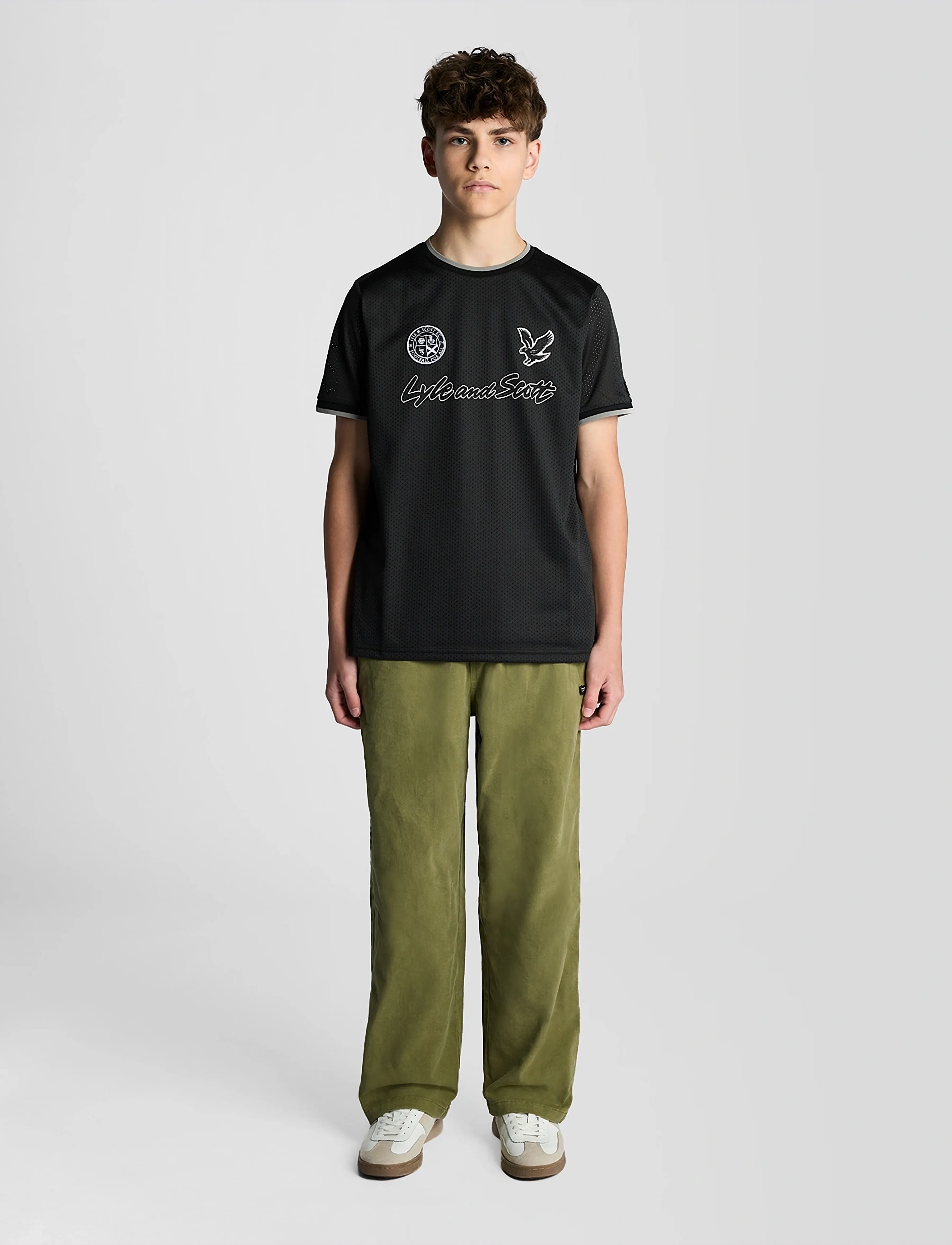 Lyle & Scott - Printed Airtex T-shirt - sportoberteile - z865 jet black - 2