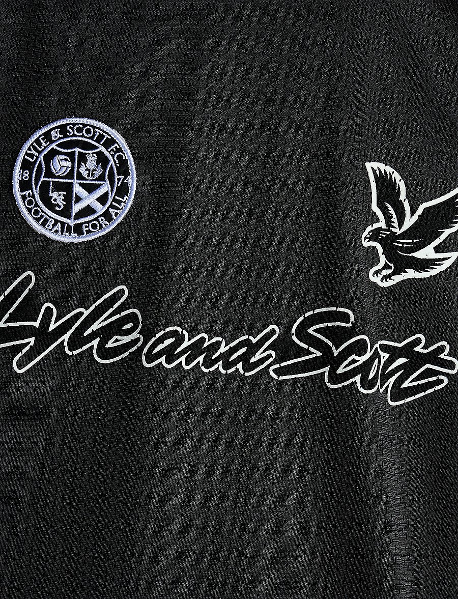 Lyle & Scott - Printed Airtex T-shirt - sportoberteile - z865 jet black - 5