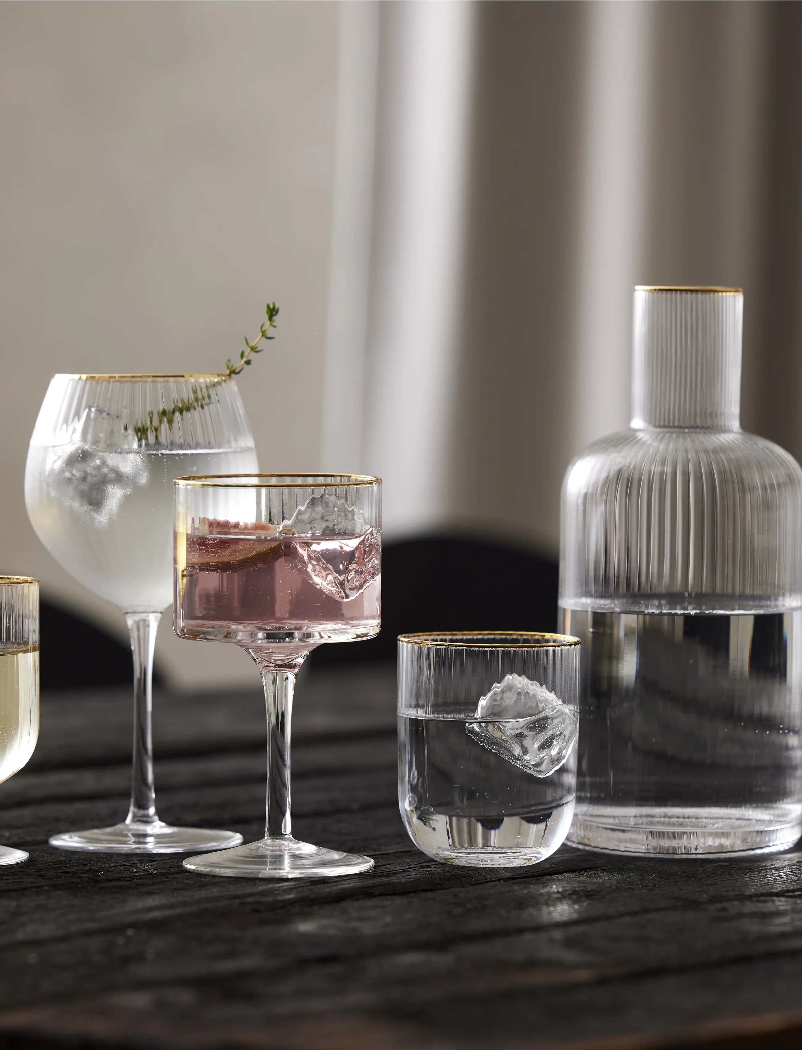 Lyngby Glas Wine glass Palermo Gold 30cl 4pcs - Naistele - TRANSPAREN / clear