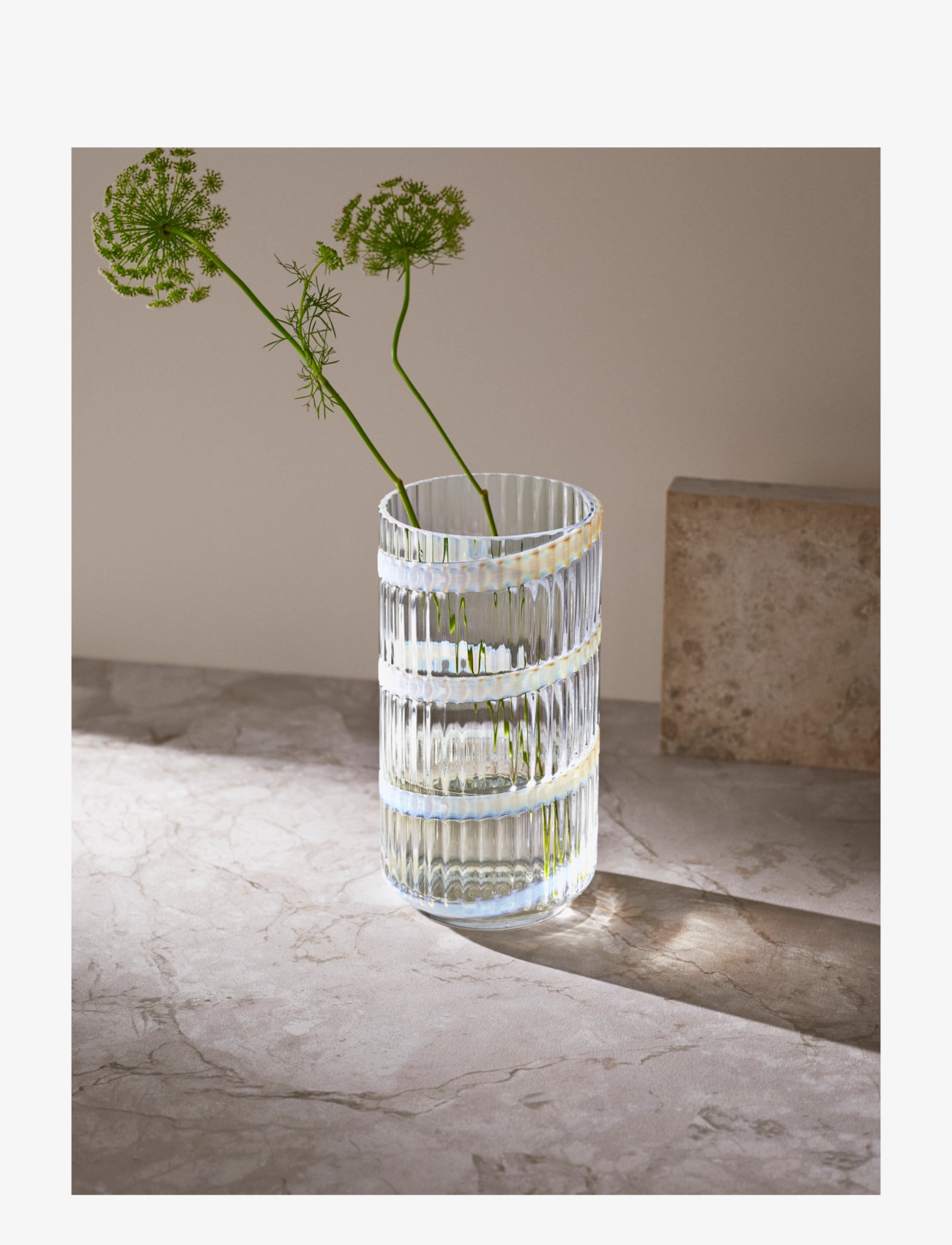Lyngby Porcelæn - Lyngby Vase H25 cm swirl hvid mundblæst glas - vaser - swirl white - 4
