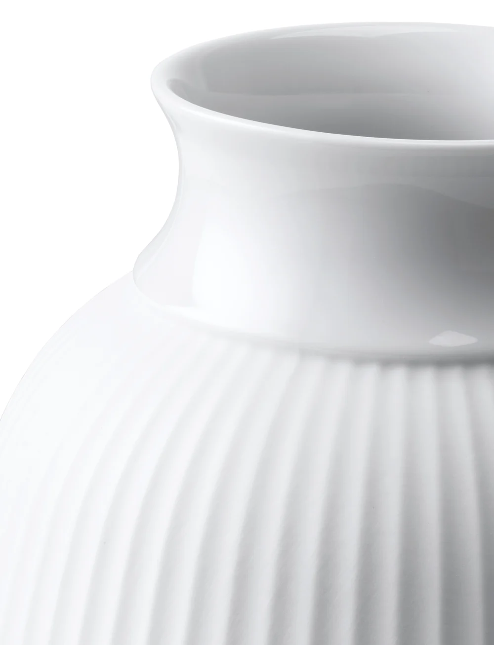 Lyngby Porcelæn - Curve Vase H12.5 white porcelain - vasen - white - 1