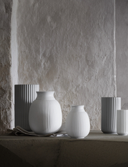 Lyngby Porcelæn - Lyngby Vase H25 light grey porcelain - große vasen - light grey - 2