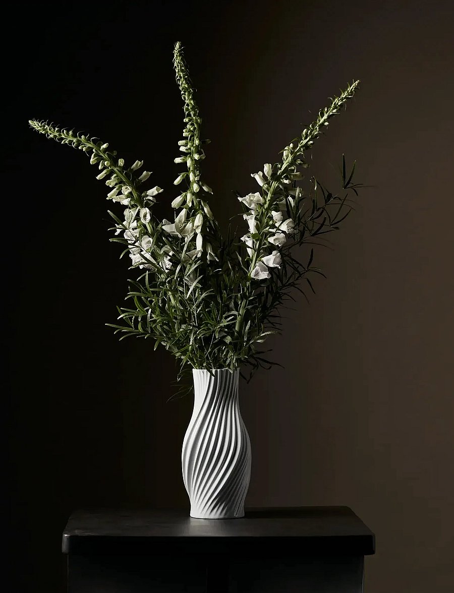 Lyngby Porcelæn - Twist Vase H25 cm hvid porcelæn - køb efter pris - white - 0
