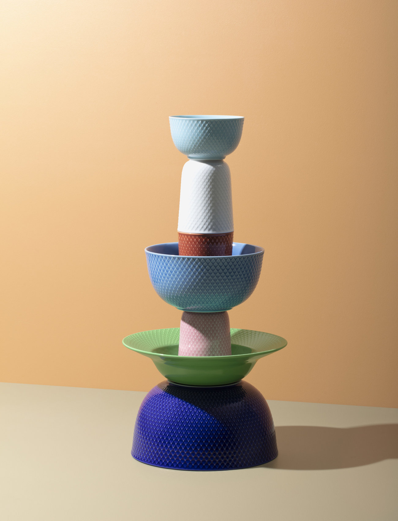 Lyngby Porcelæn - Rhombe Mug 33 cl - coffee cups - white - 1