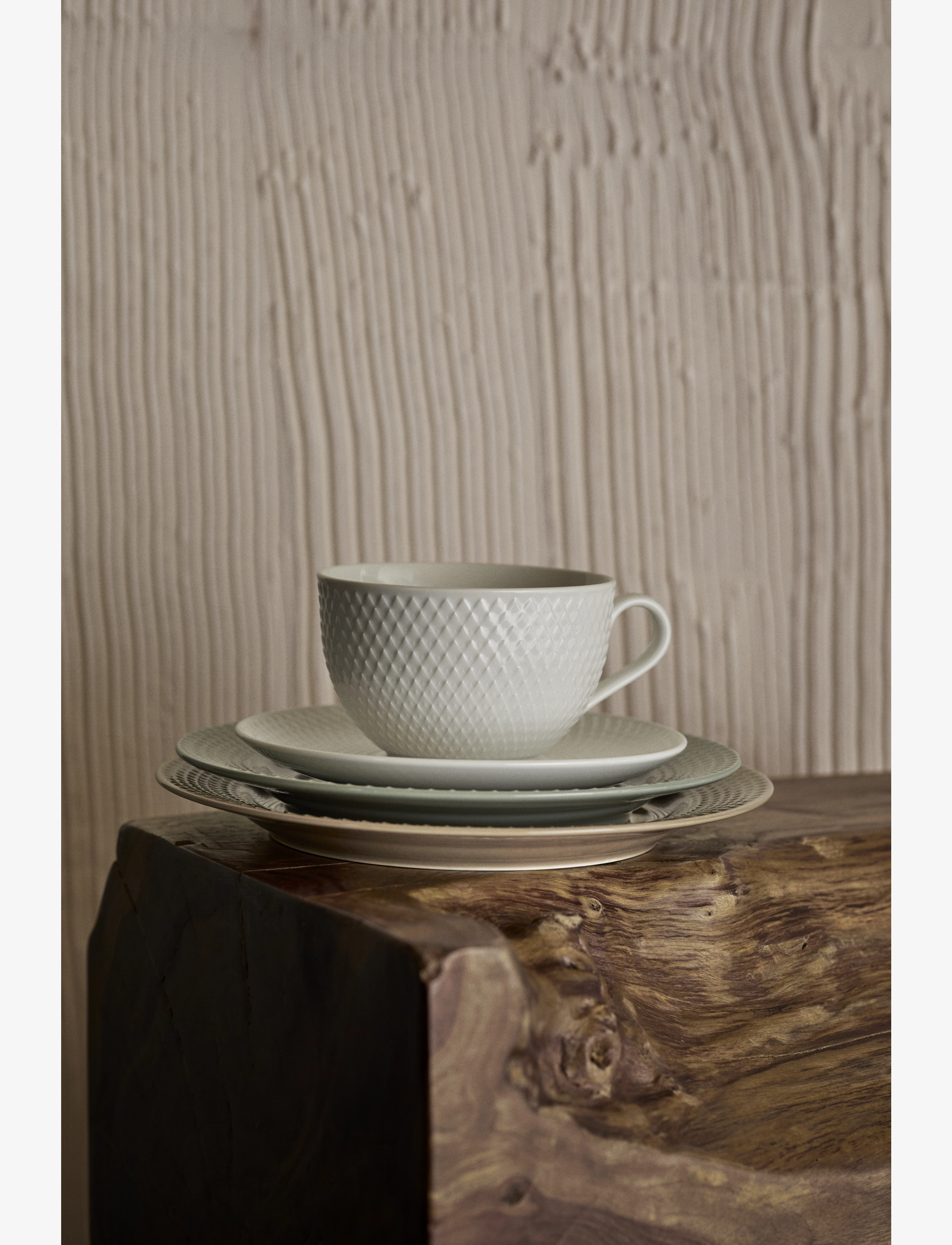 Lyngby Porcelæn - Rhombe Earth Lunch plate Ø21 cm moss - assiettes à dessert - moss - 3