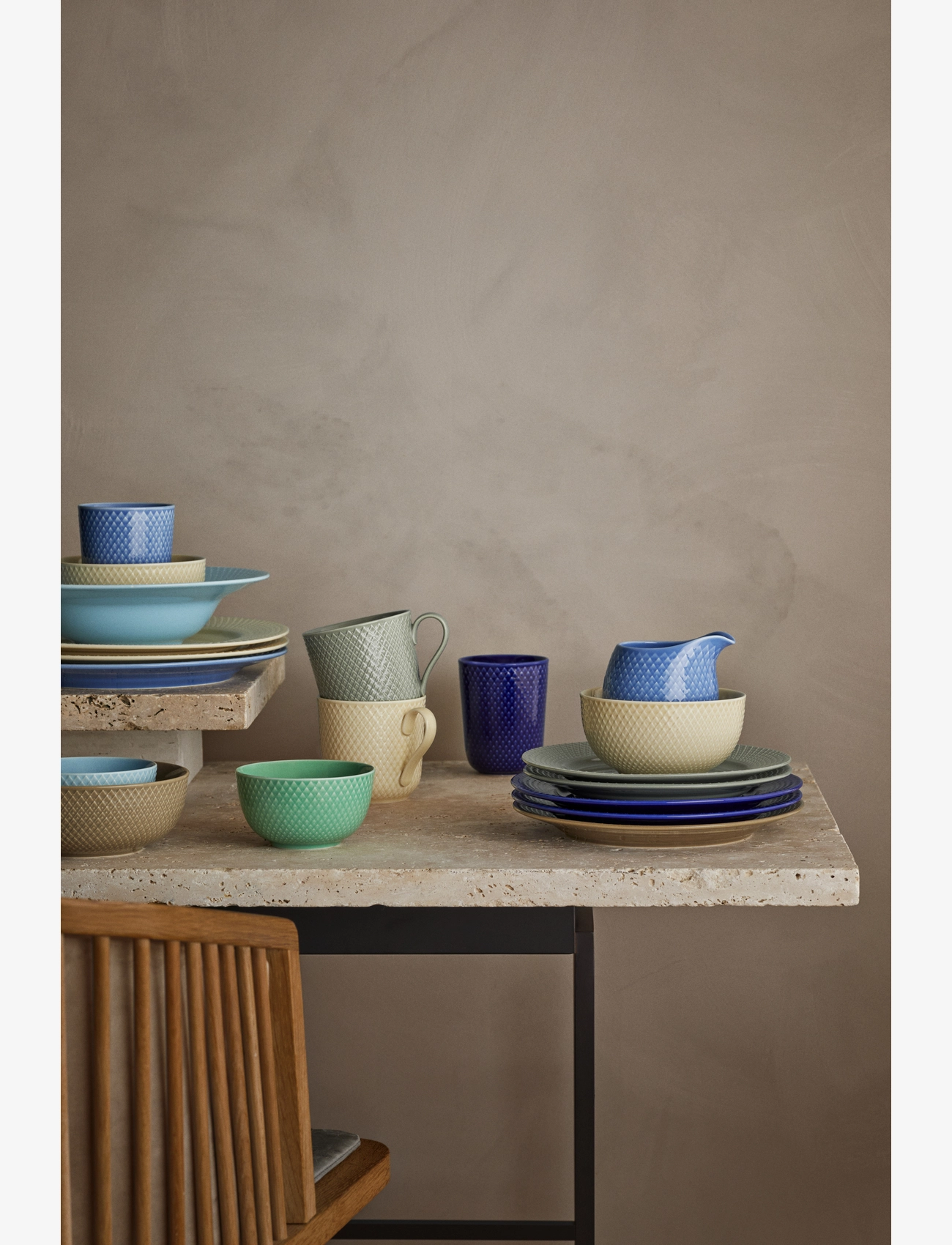 Lyngby Porcelæn - Rhombe Earth Mug with handle 39 cl marble - kaffetassen - marble - 3