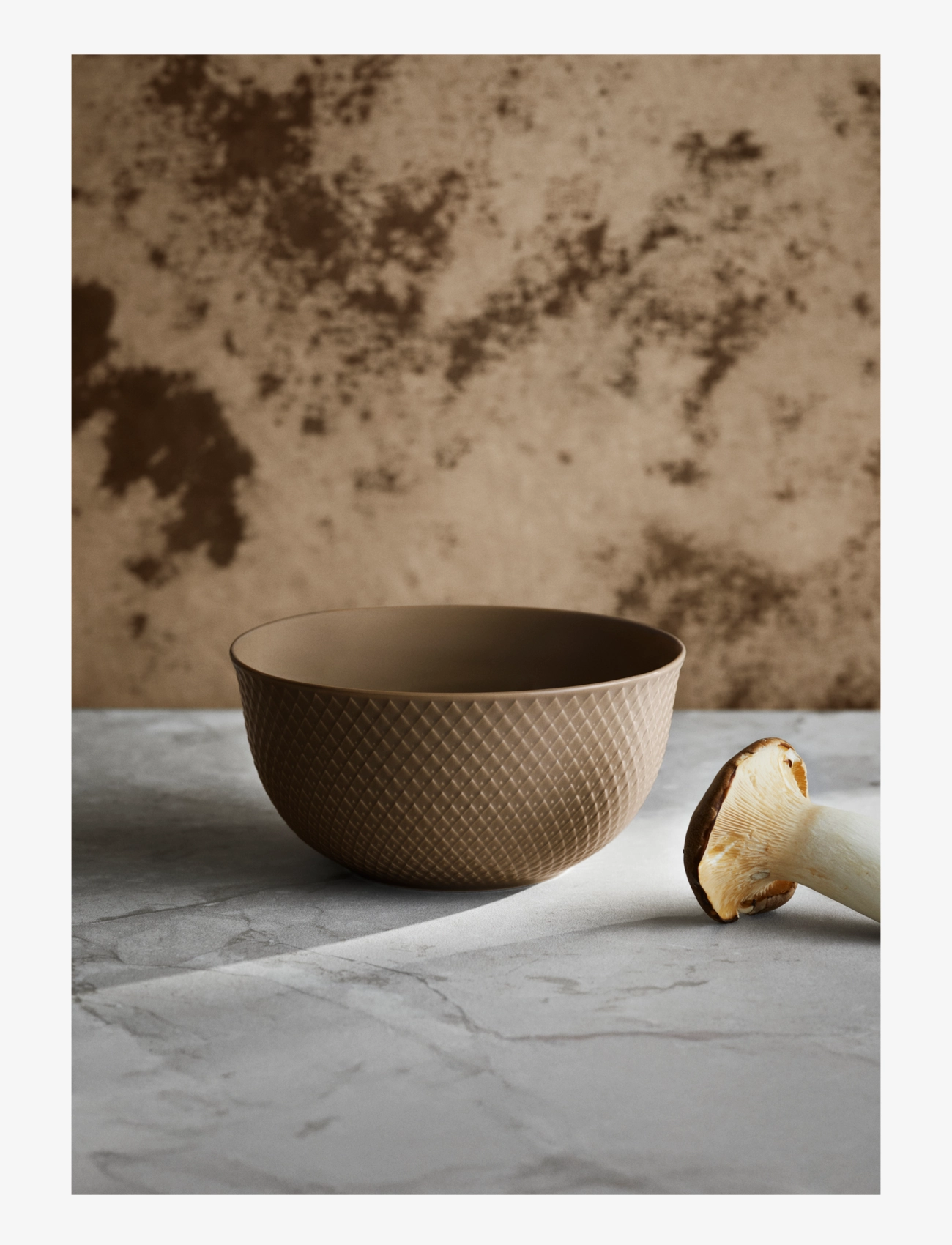 Lyngby Porcelæn - Rhombe Earth Serving bowl Ø17.5 cm clay - saladiers de service - clay - 3