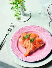 Lyngby Porcelæn - Rhombe Color Lunch plate - laagste prijzen - rose - 4