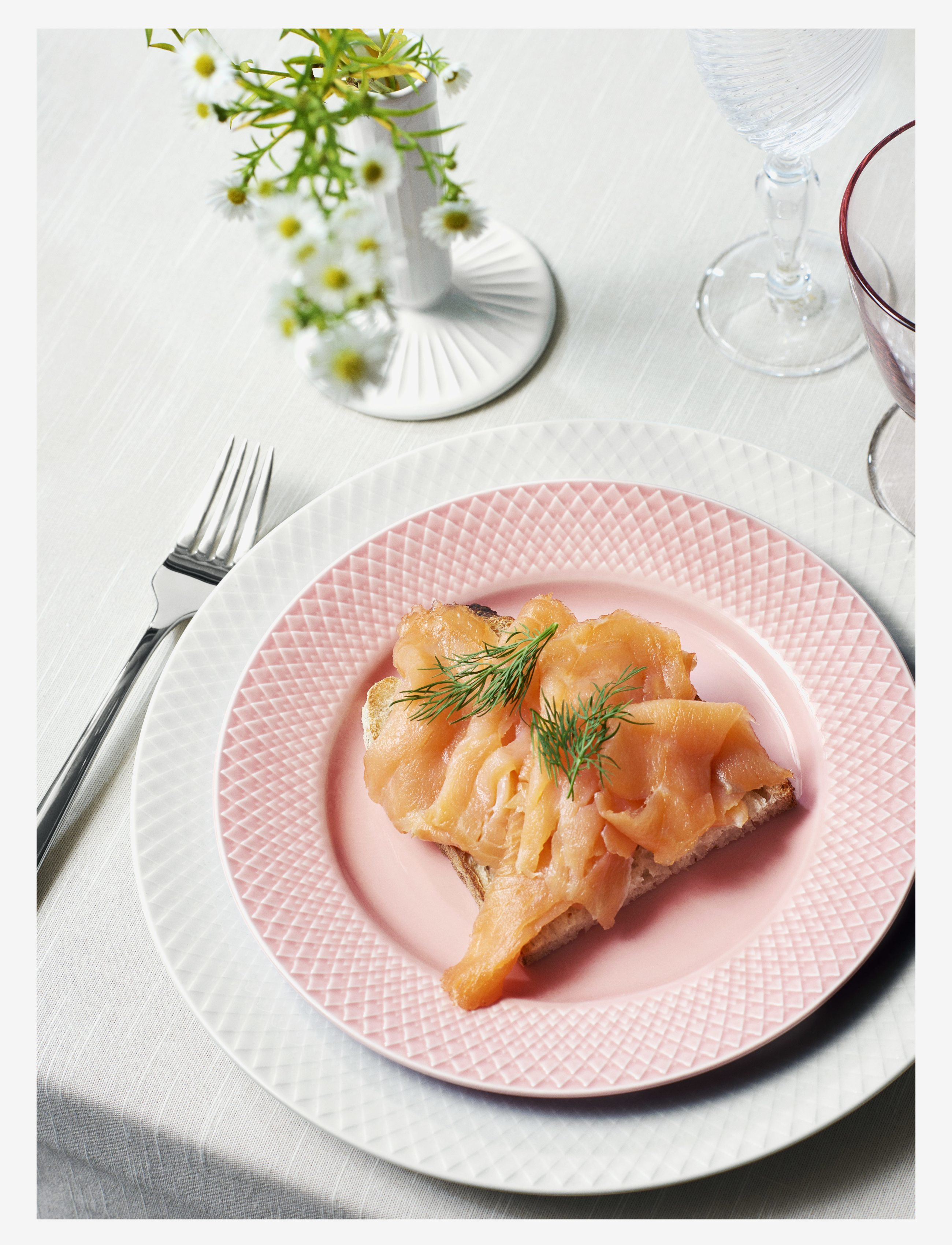 Lyngby Porcelæn - Rhombe Color Lunch plate - assiettes à dessert - rose - 2