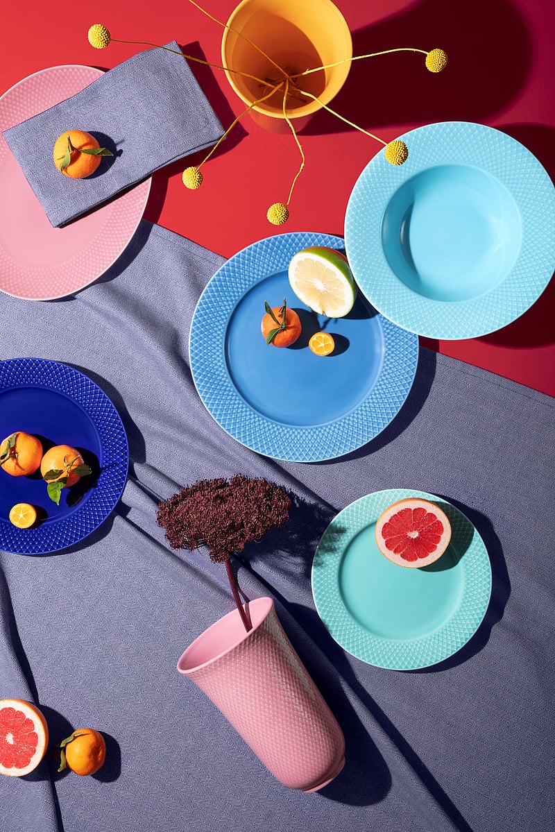 Lyngby Porcelæn - Rhombe Color Ovalt serveringsfad 28.5x21.5 - serverings- & anretningsfade - rose - 2