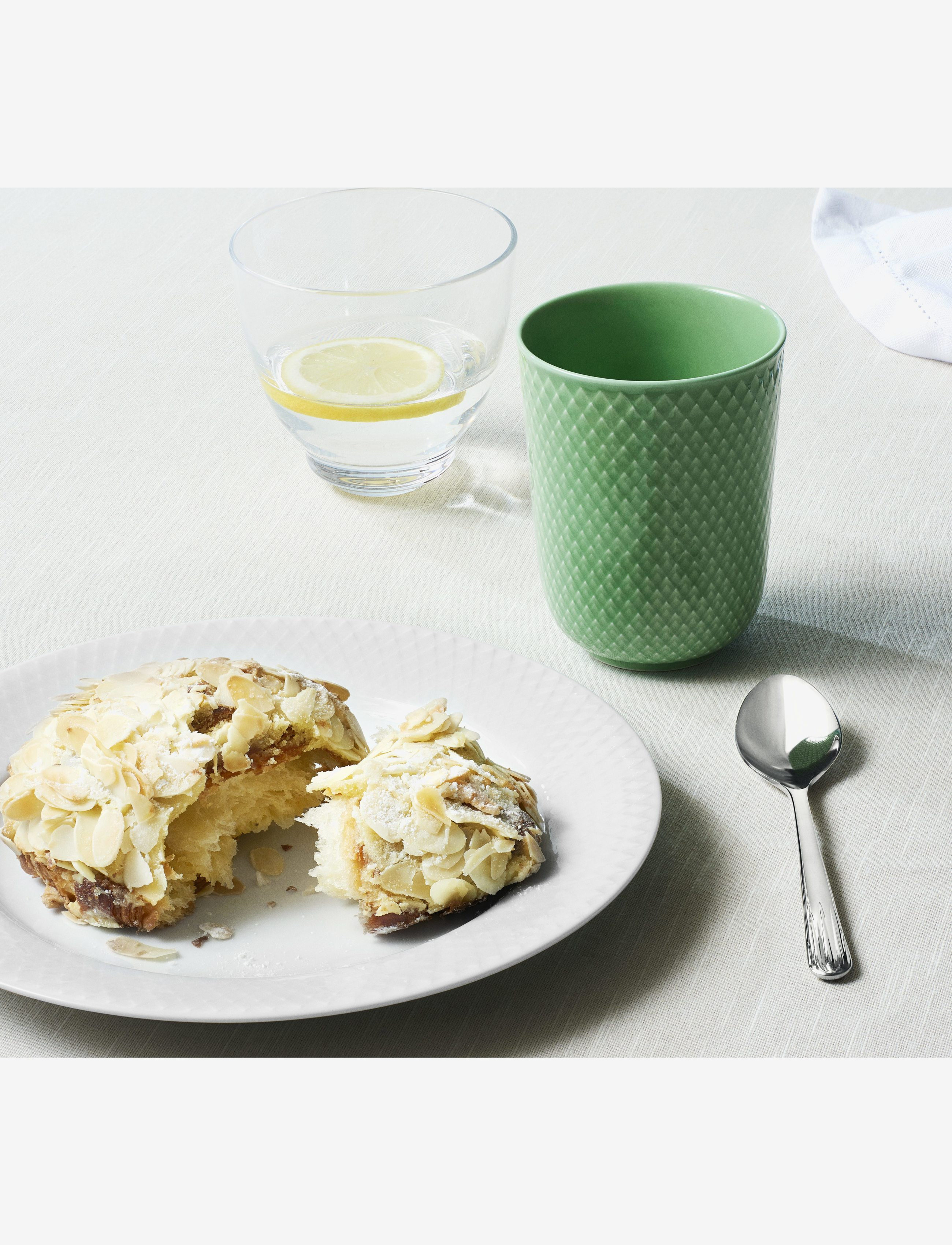 Lyngby Porcelæn - Rhombe Color Krus 33 cl - kaffekopper - green - 2