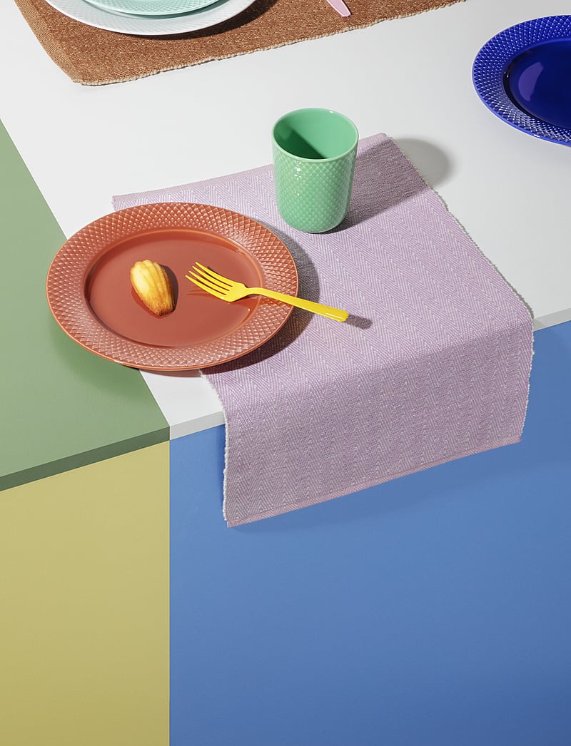 Lyngby Porcelæn - Herringbone Dækkeserviet 43x30 cm lilla - køb efter pris - purple - 1