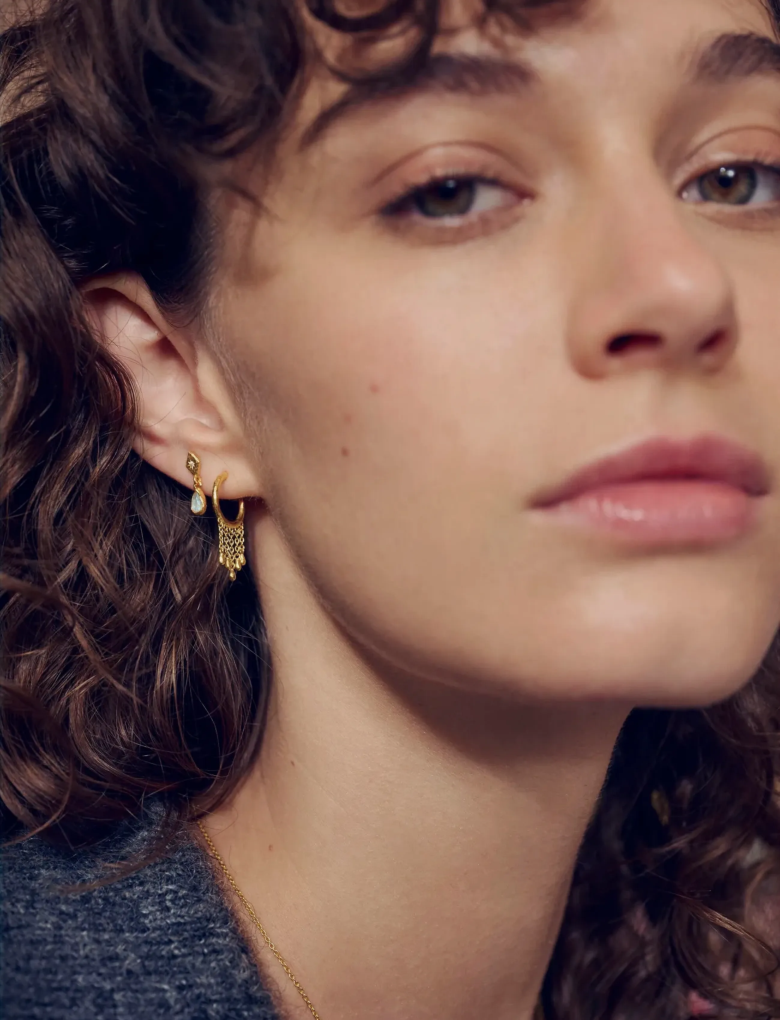 Maanesten Poco Earrings, Kvinder, Månesten Dråbeøreringe, Guld, Str: ONE SIZE