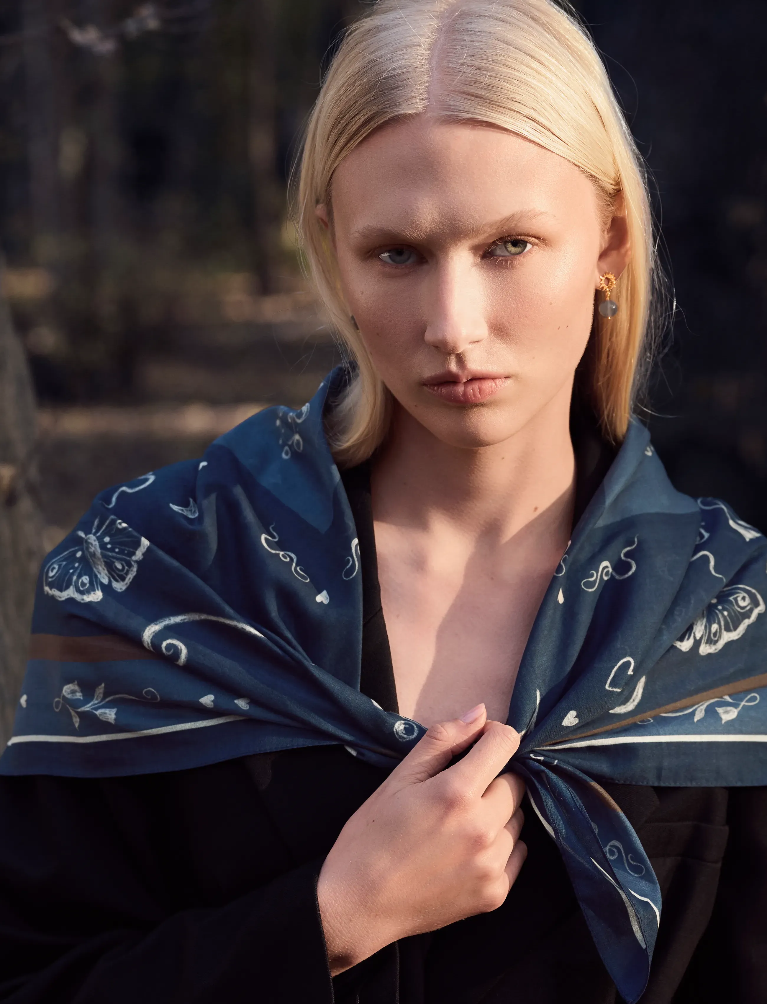 Maanesten - Olena Scarf 53x53 Navy - lowest prices - navy - 2