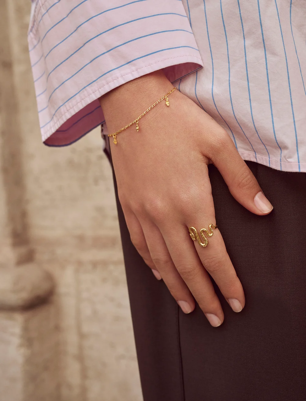 Maanesten - Viva Ring - ringar - guld - 0