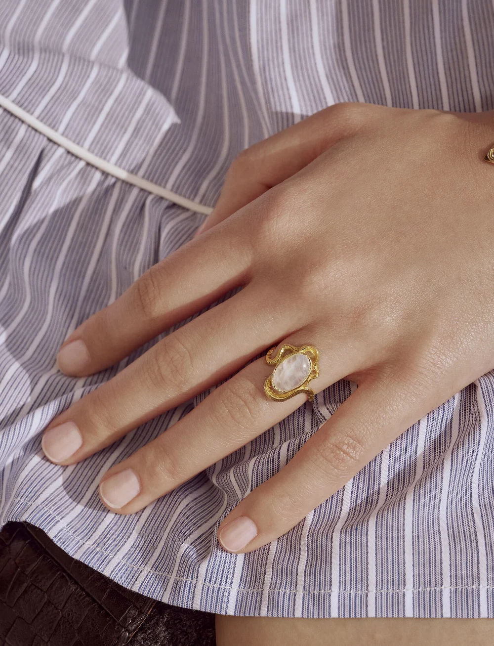 Maanesten - Siren Ring - bagues - gold - 0