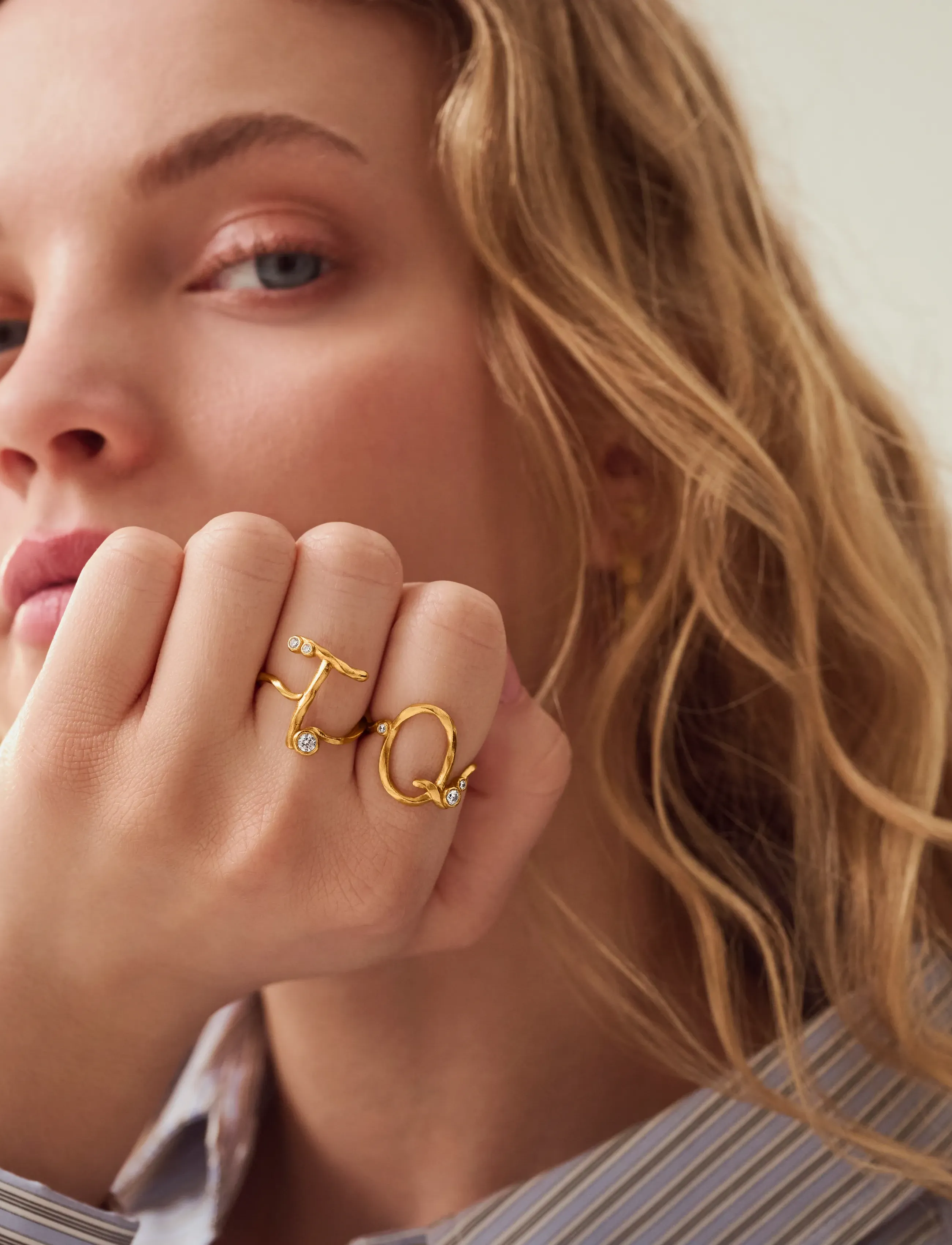 Maanesten T Alphabet Ring, 53, Gold, Smykker > Ringe, Dame