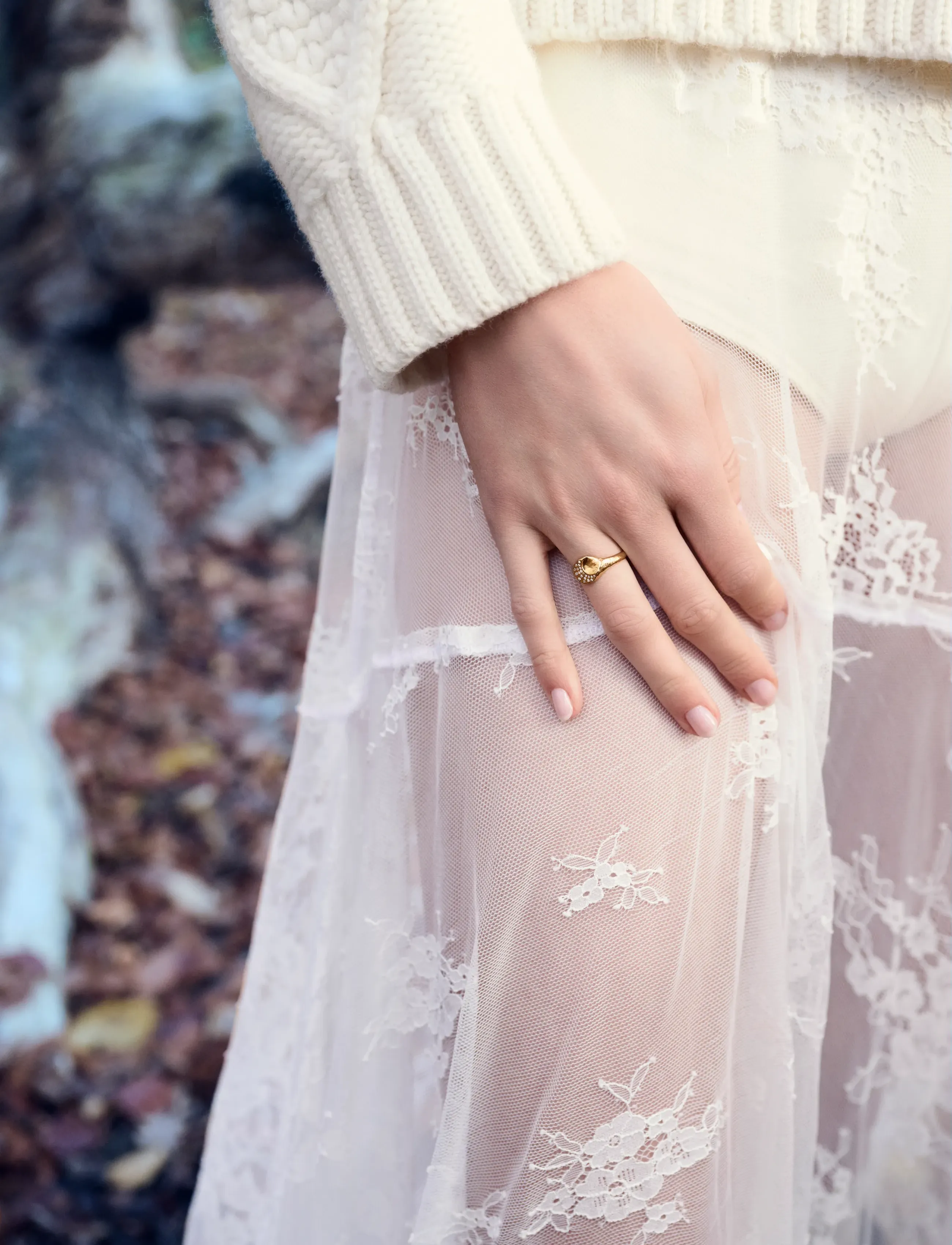 Maanesten - Madison Ring - party wear at outlet prices - gold - 0