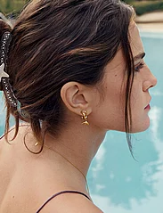 Maanesten - Adella Earring - pendant earrings - gold - 5