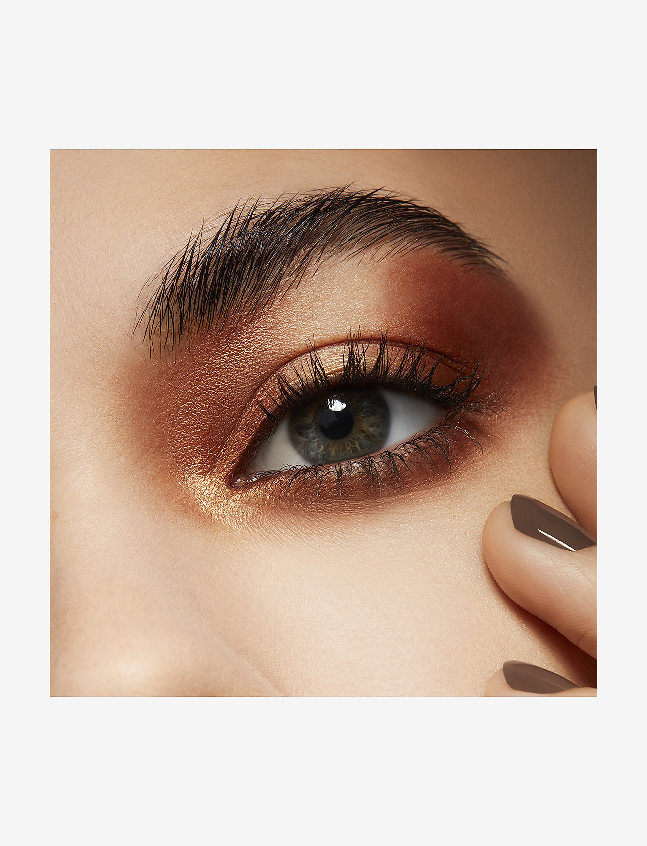 MAC - Frost  Single Eye Shadow - makeup - amber lights - 2