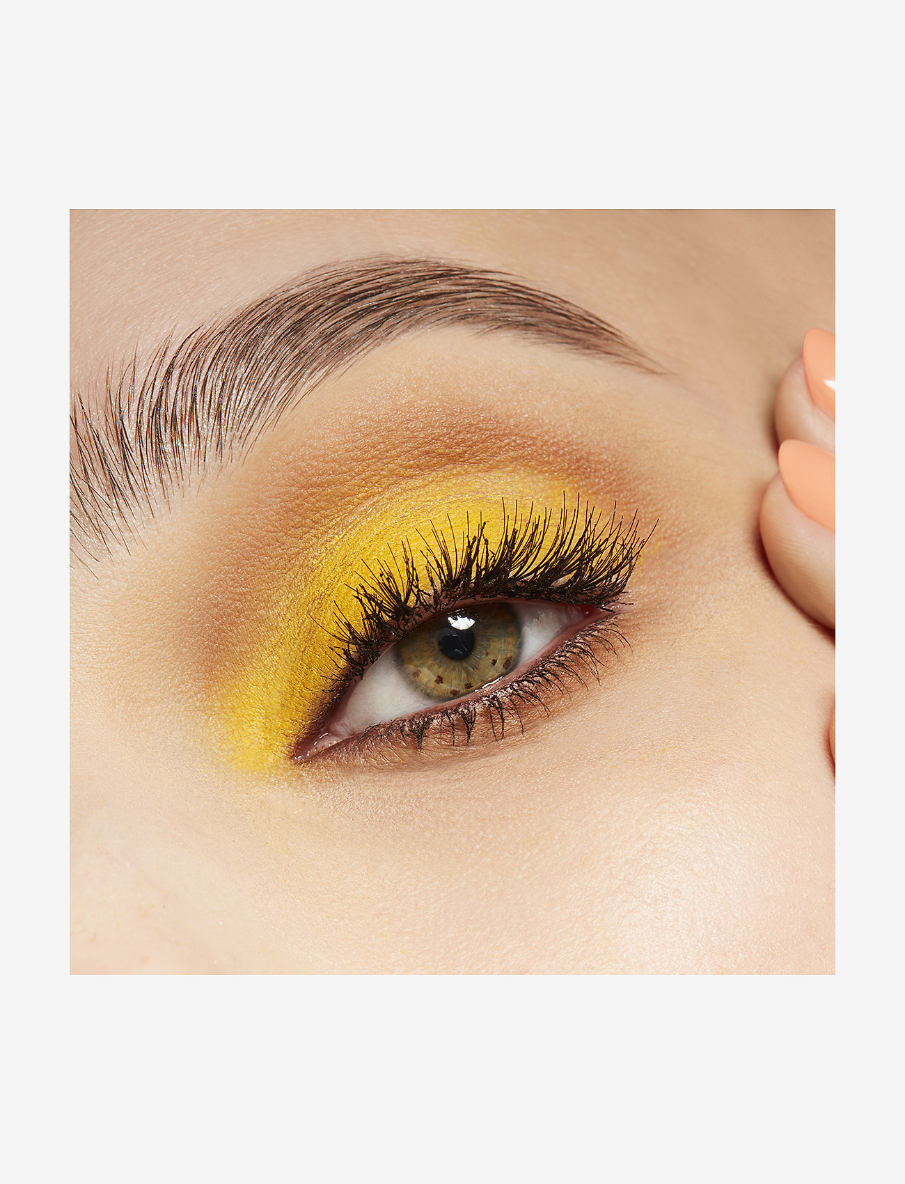 MAC - Matte  Single Eye Shadow - rippijuhlat - chrome yellow - 1