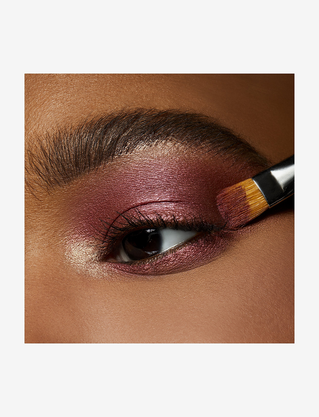 MAC - Frost  Single Eye Shadow - smink - cranberry - 4