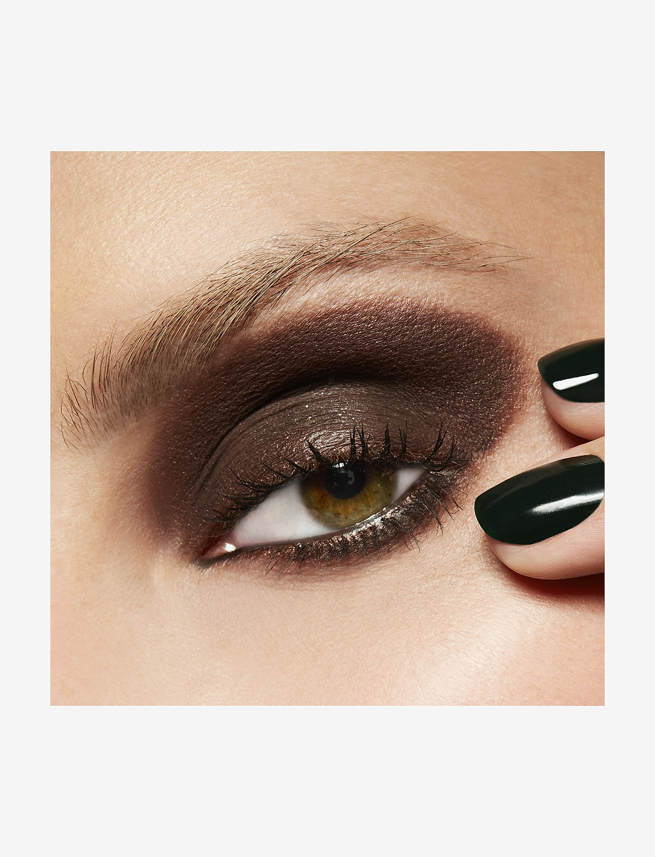 MAC - Matte  Single Eye Shadow - redo för date night - embark - 2