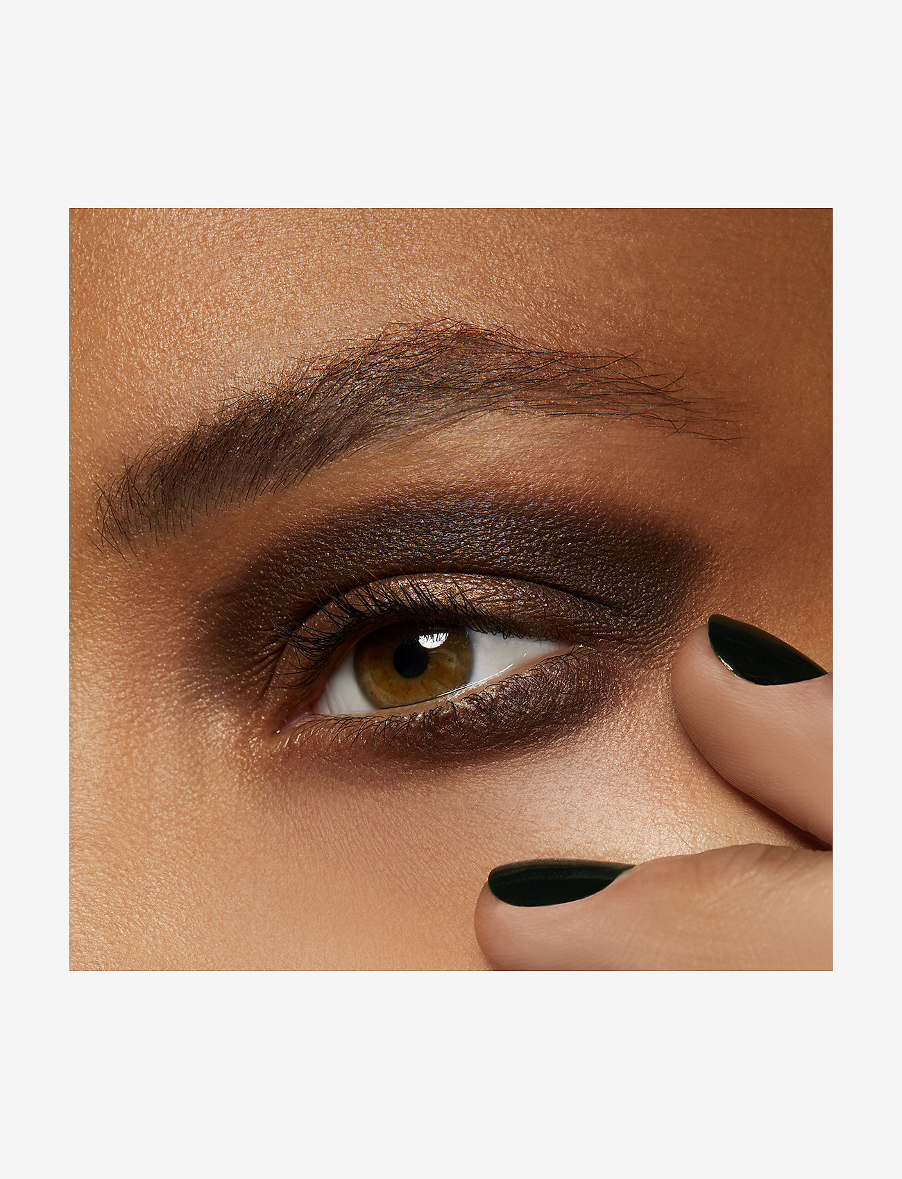 MAC - Matte  Single Eye Shadow - redo för date night - embark - 3