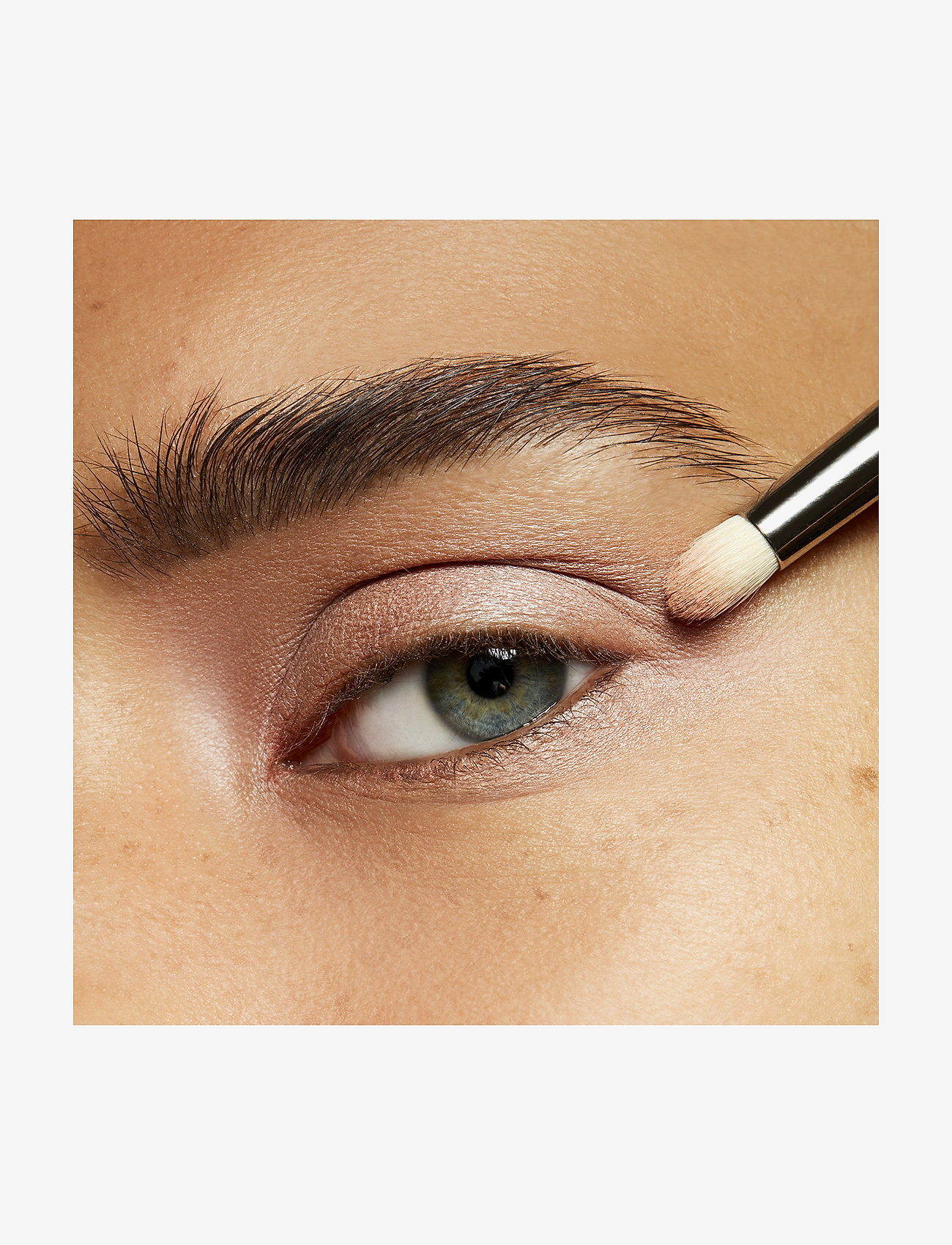 MAC - Satin  Single Eye Shadow - smink - grain - 2