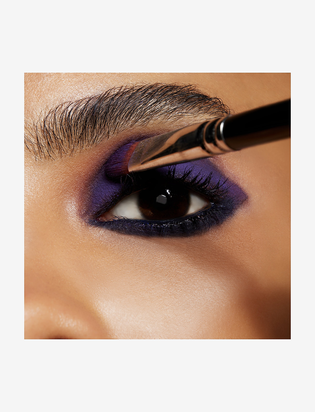 MAC - Matte  Single Eye Shadow - smink - power to the purple - 4